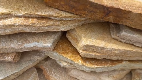 Плитняк златолит жёлтый золотистый для отмостки купить в Электрогорске