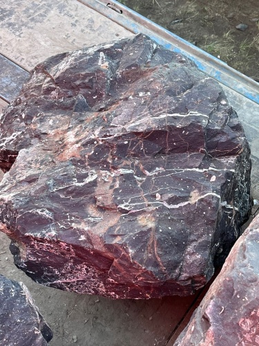 Камни для ландшафтного дизайна красно-фиолетовые 10-60 килограмм купить в Электрогорске