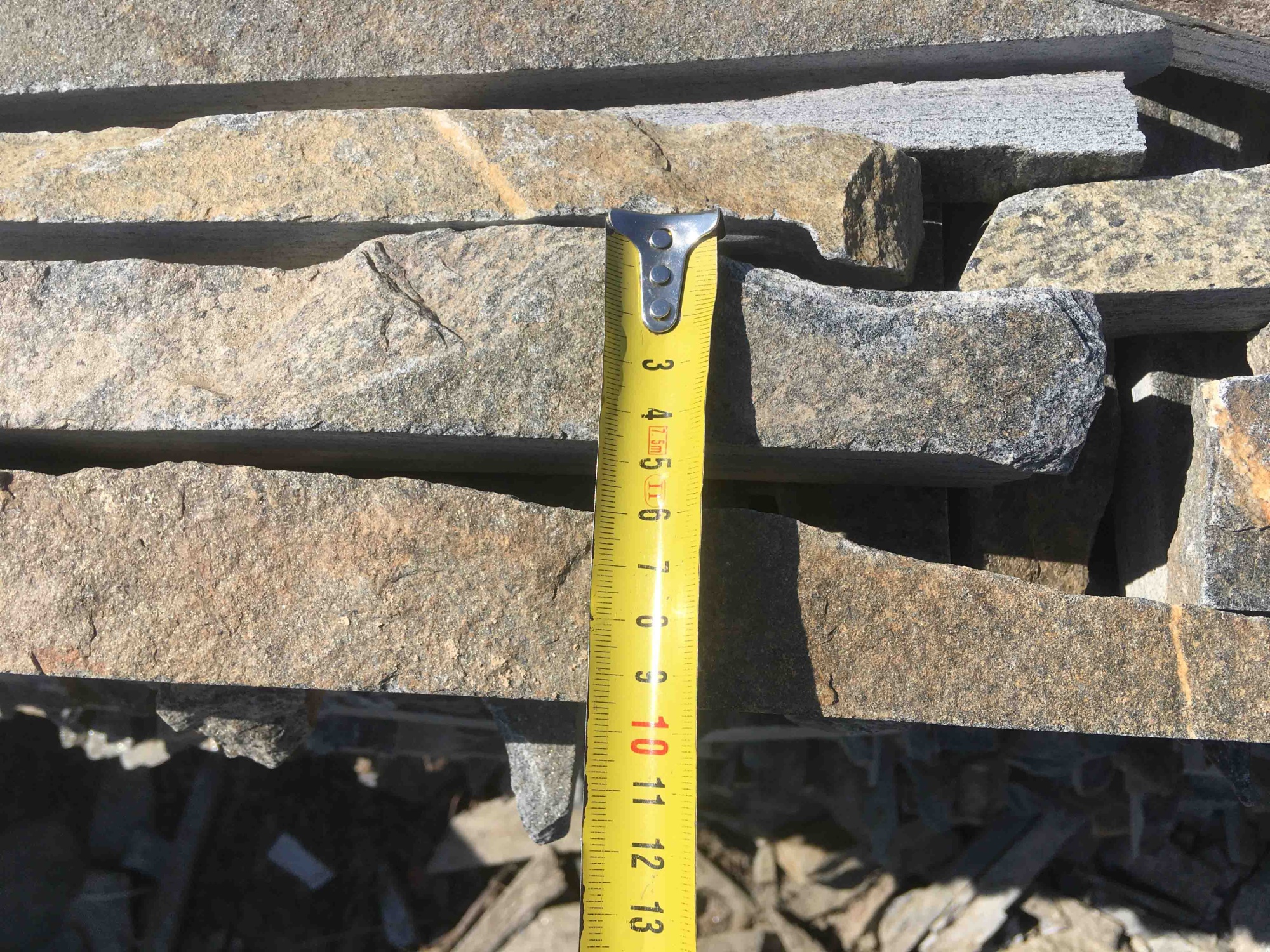 Горбушка златолит мультиколор для облицовки купить в Электрогорске