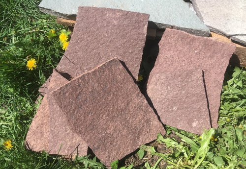 Плитняк лемезит бордовый для цоколя 1,5-2 см купить в Электрогорске