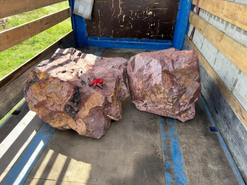 Ландшафтные глыбы красно-фиолетовые 200-1000 килограмм купить в Электрогорске