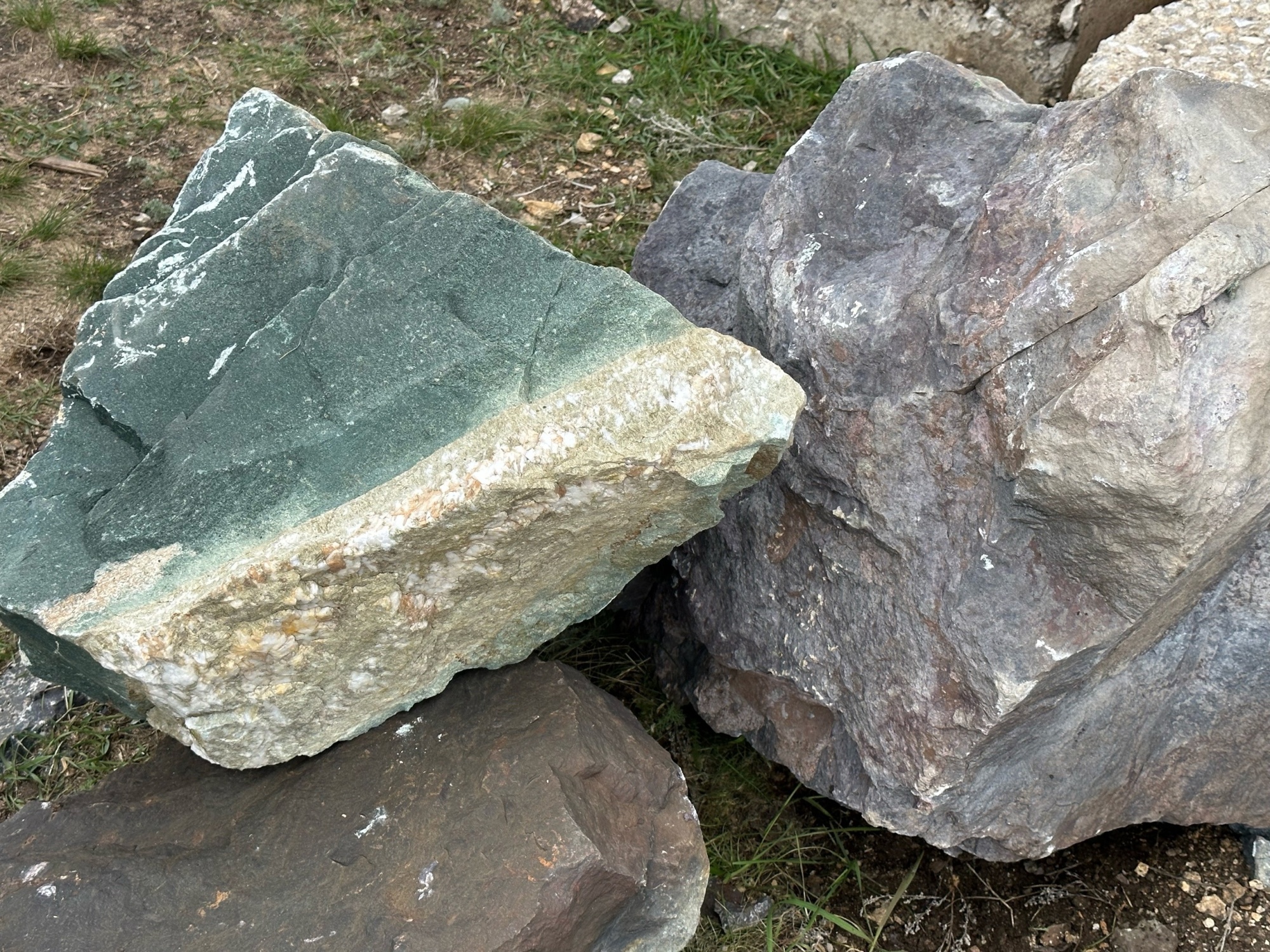 Камни для ландшафтного дизайна зелёные 10-60 килограмм купить в Электрогорске