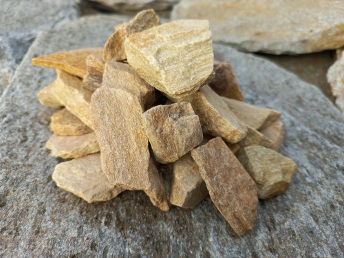 Златолит жёлтый декоративная каменная крошка купить в Электрогорске