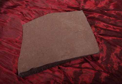 Плитняк лемезит бордовый для цоколя 1,5-2 см купить в Электрогорске