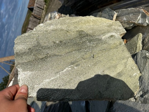 Плитняк златолит зелёный для цоколя, отмостки купить в Электрогорске