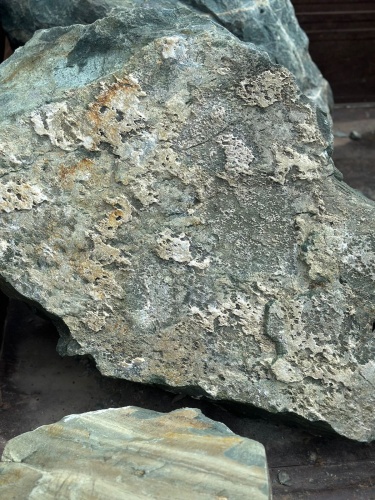 Ландшафтные глыбы зелёные 200-500 килограмм купить в Электрогорске