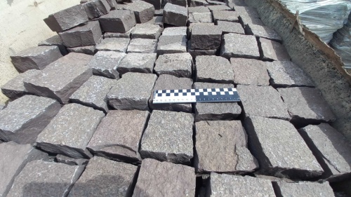 Лемезит колотая брусчатка 10 * 10 см. для парковки купить в Электрогорске